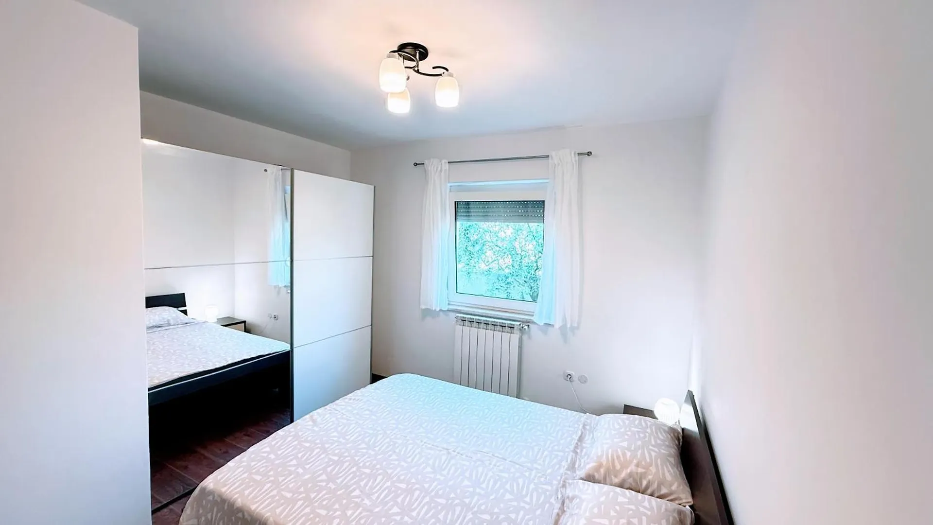 Apartments Green View Near Porec Antonci