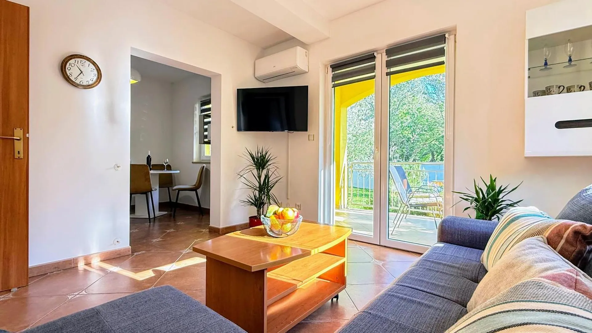 Apartments Green View Near Porec Antonci